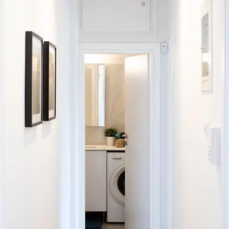 Sea Side Retreat 2 Bed Apartment Афины Экстерьер фото