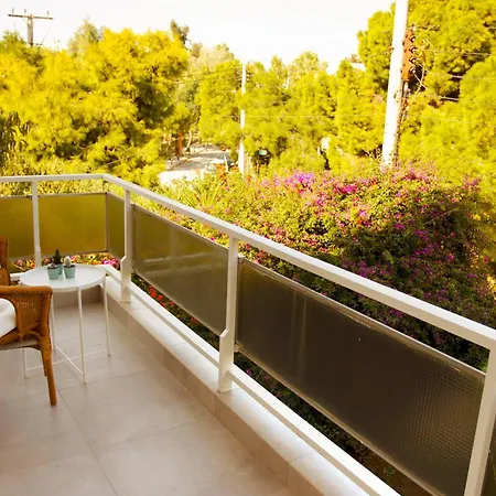 Sea Side Retreat 2 Bed Apartment Афины Экстерьер фото