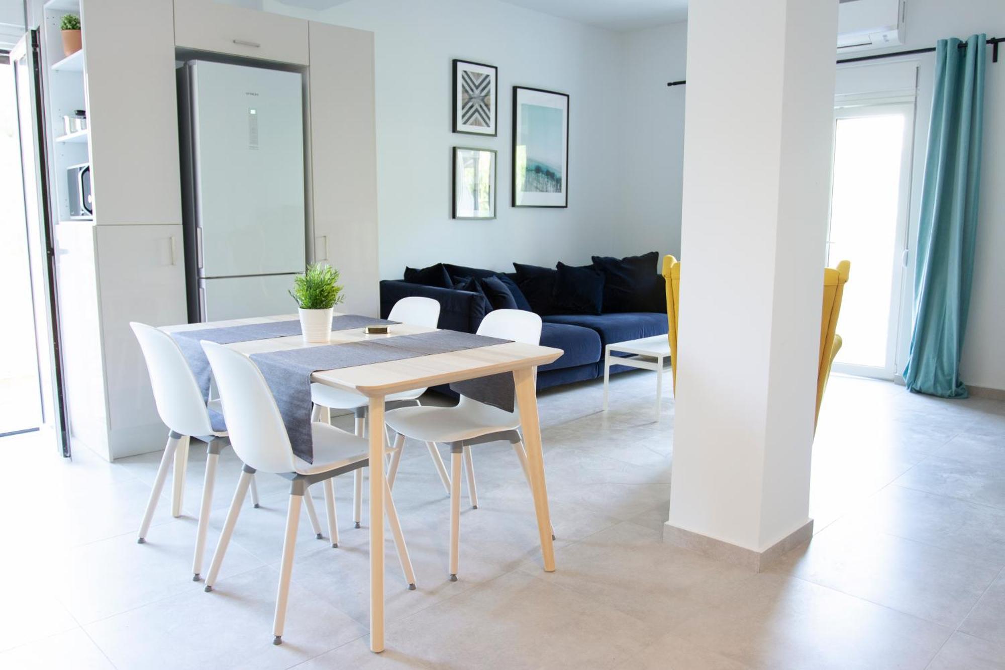 Sea Side Retreat 2 Bed
